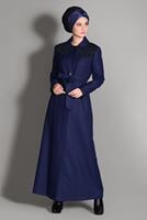 Tesettür giyim LACİVERT SIRTI NAKIŞ DETAYLI PARDESÜ 1153 