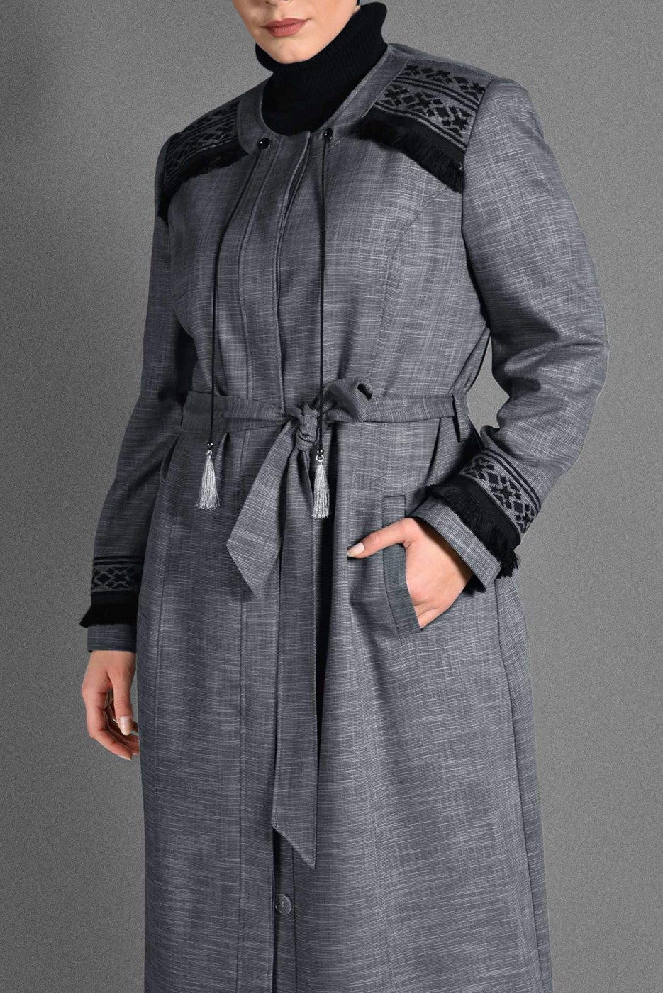 Tesettür giyim GRİ PÜSKÜL DETAYLI CEPLİ PARDESÜ 1156