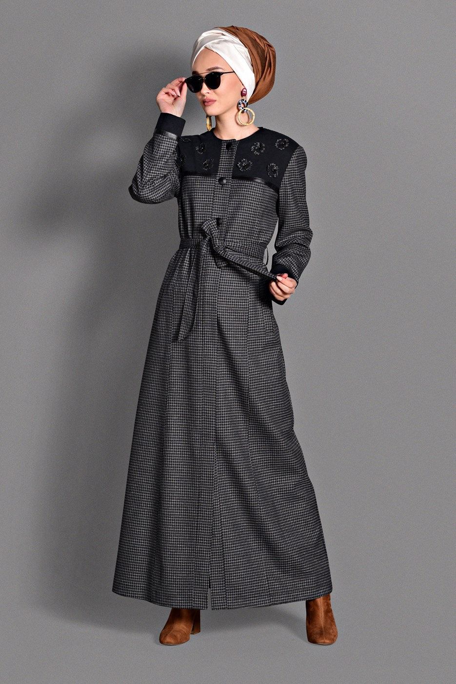 Hijab clothing BLACK PLAID OVERCOAT 1165 