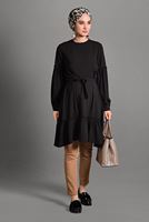 Tesettür giyim SİYAH BELİ KUŞAKLI FIRFIRLI TUNİK 3461 