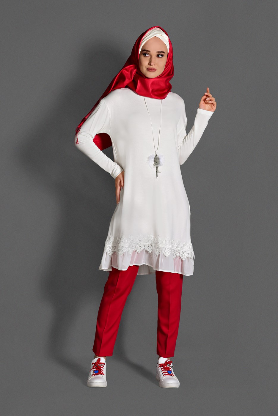 Tesettür giyim KREM ETEK UCU DETAYLI PENYE TUNİK 4594 