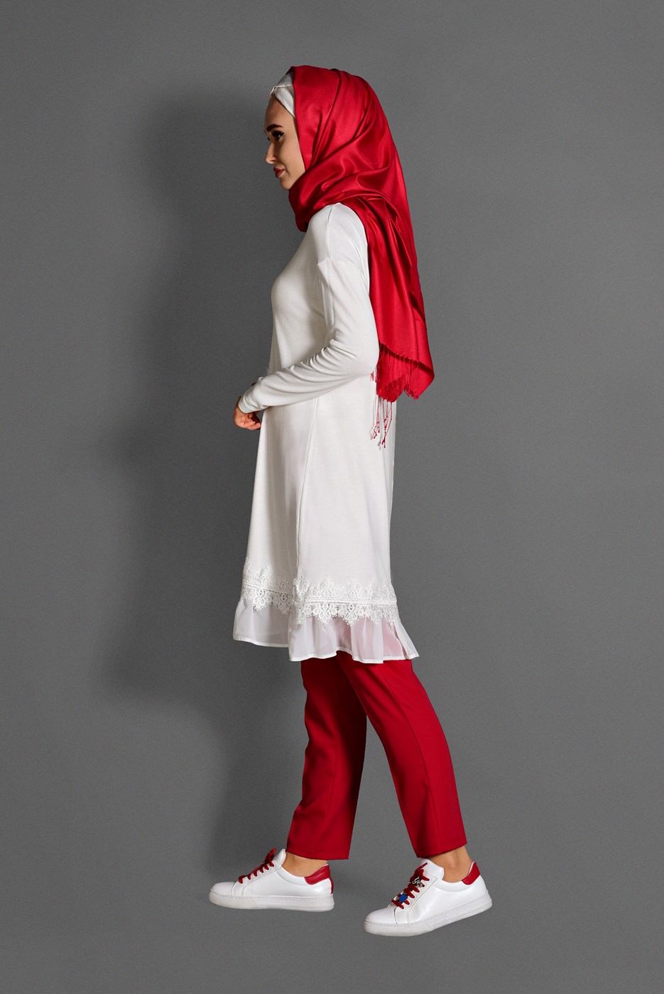 Tesettür giyim KREM ETEK UCU DETAYLI PENYE TUNİK 4594 