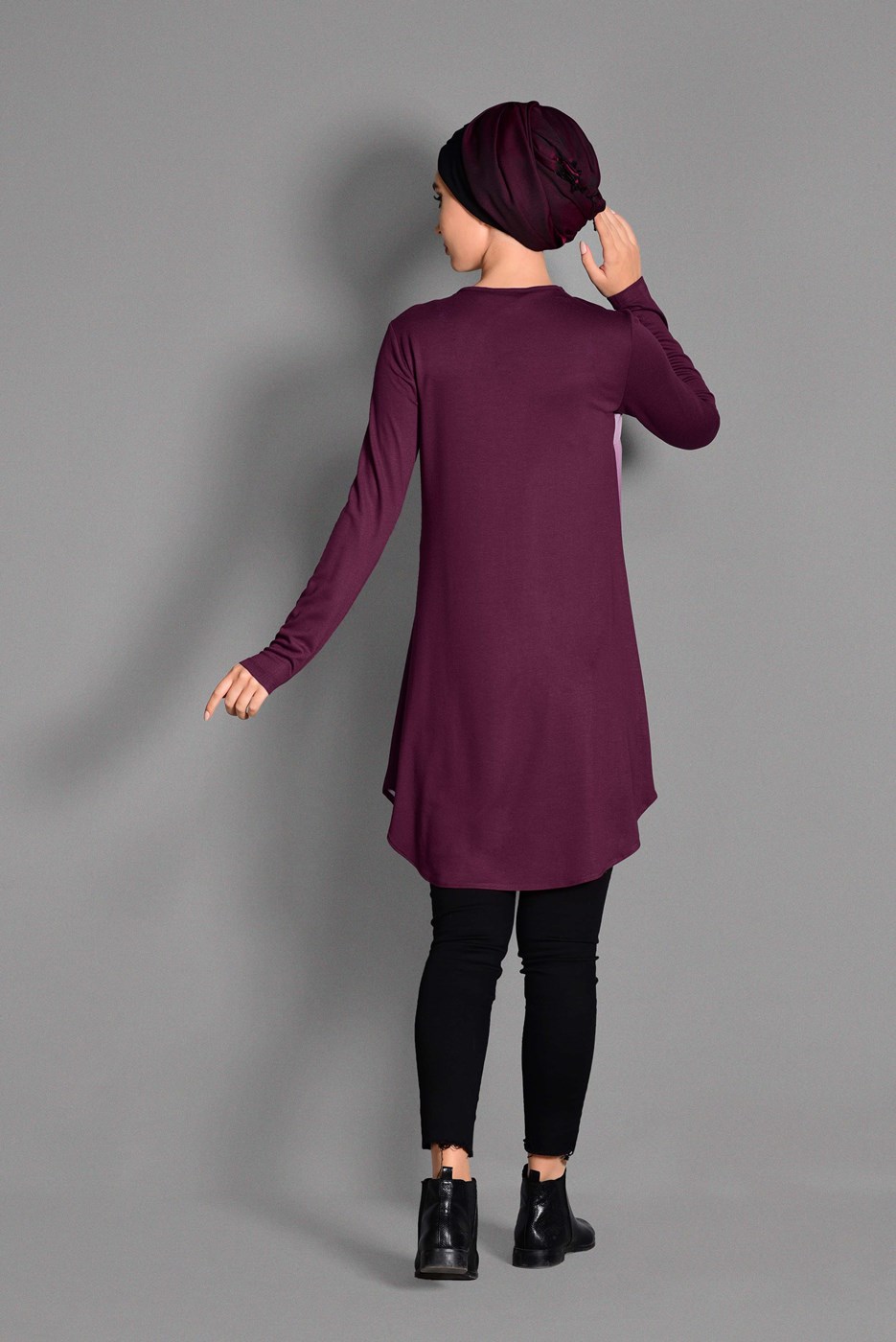 Tesettür giyim MOR BASKI DETAYLI BİSİKLET YAKA TUNİK 4623