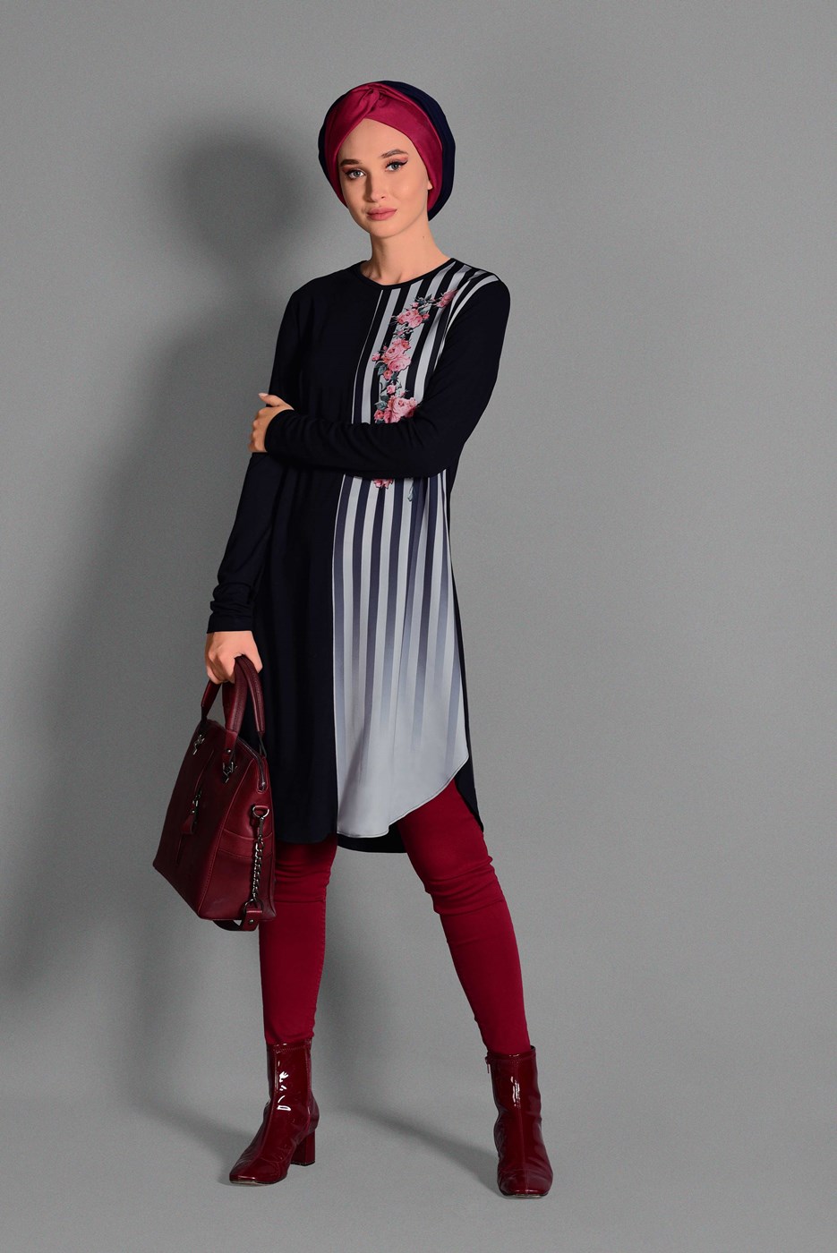 Tesettür giyim LACİVERT DESENLİ TUNİK 4636