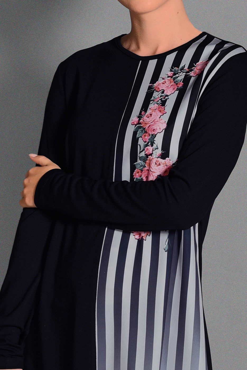 Tesettür giyim LACİVERT DESENLİ TUNİK 4636