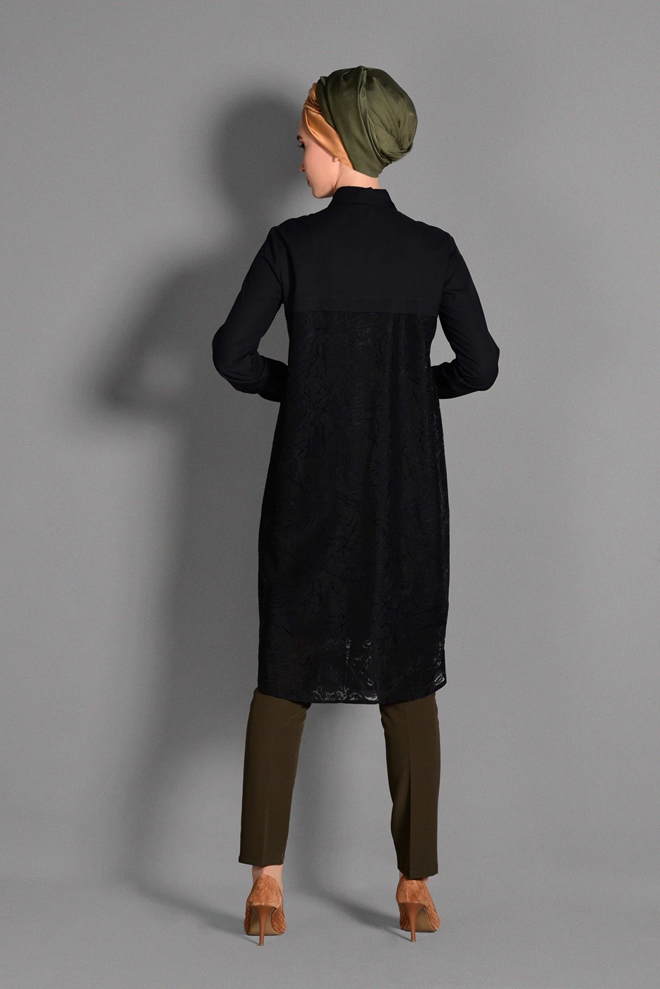 Tesettür giyim SİYAH GÖMLEK YAKA TUNİK T 4685
