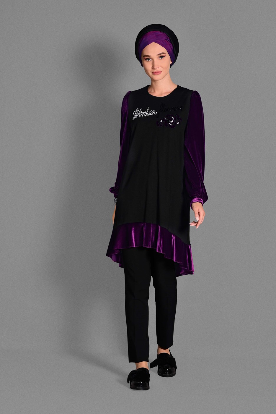 Tesettür giyim SİYAH KADİFE KUMAŞ DETAYLI TUNİK 4732 