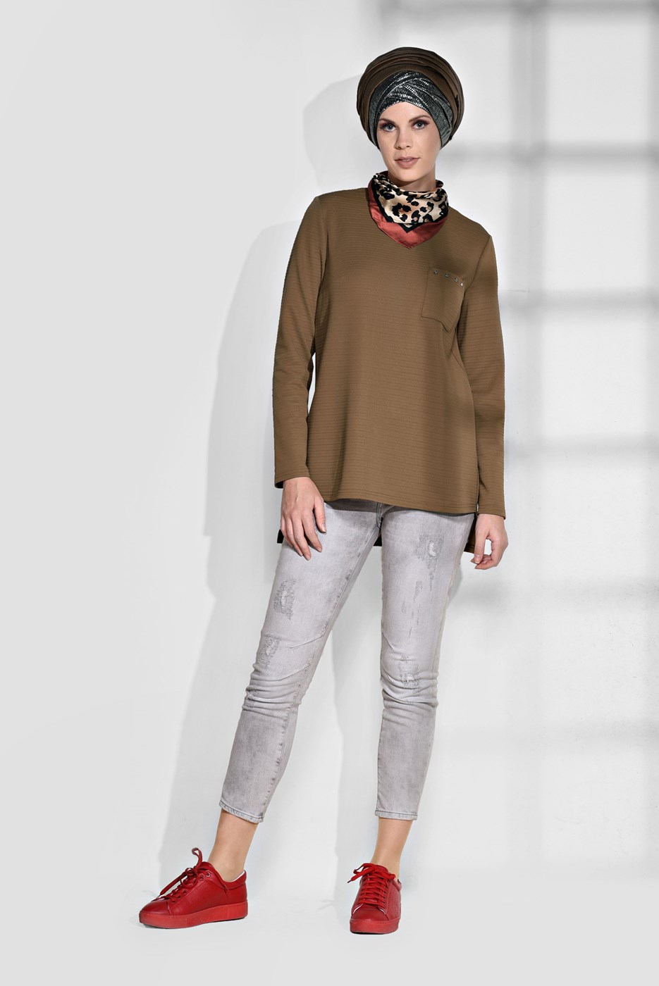 Tesettür giyim KAHVE ARKASI UZUN CEPLİ TUNİK 4773