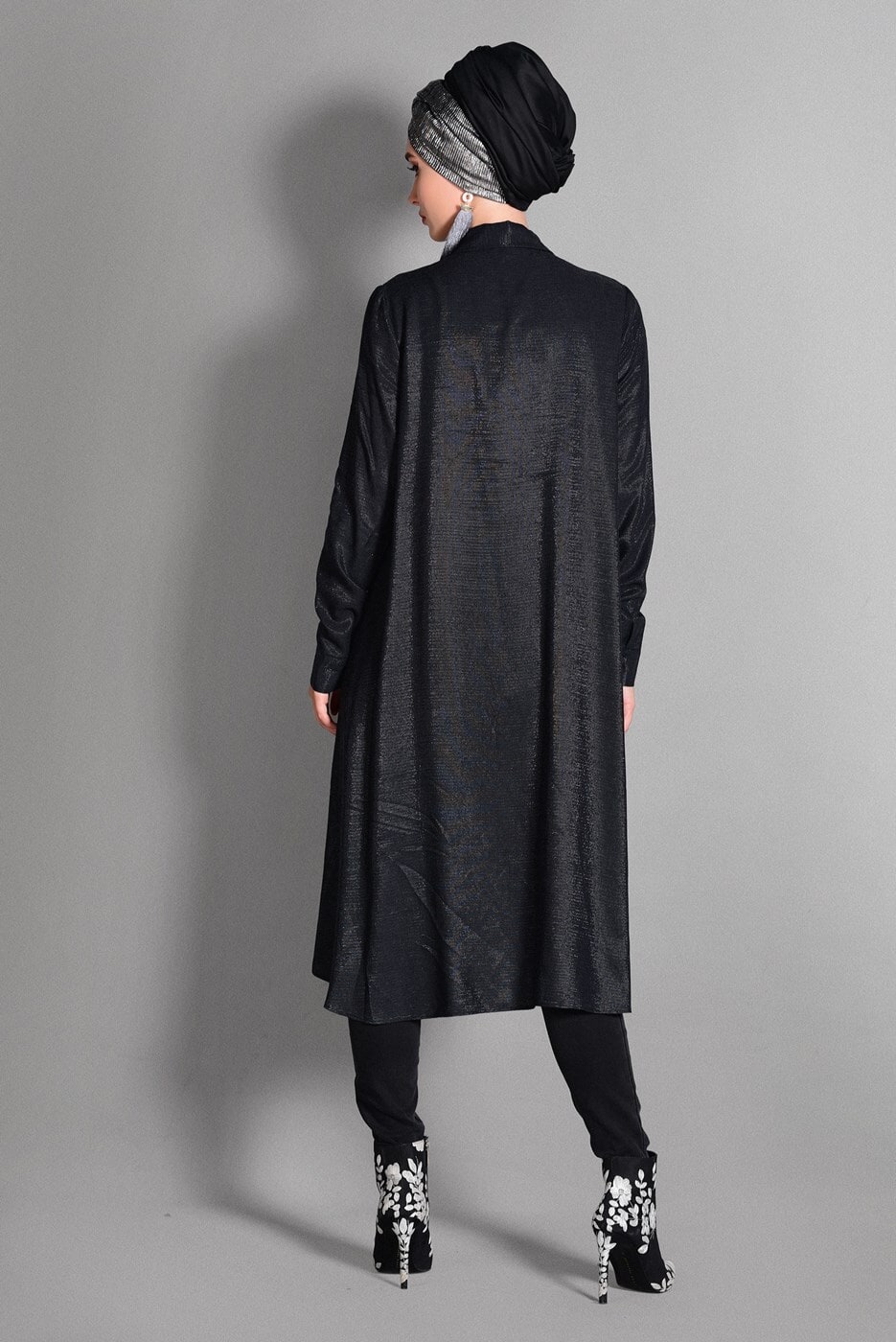 Tesettür giyim SİYAH GENİŞ KESİM SİMLİ TUNİK 4782 