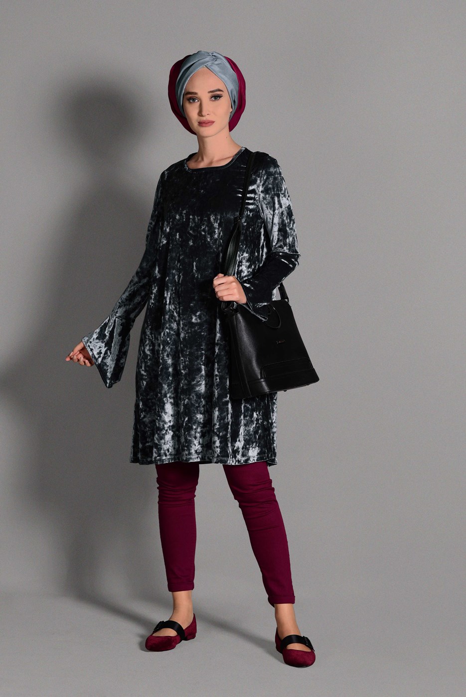 Tesettür giyim GRİ KOLLARI VOLANLI KADİFE TUNİK 4825 