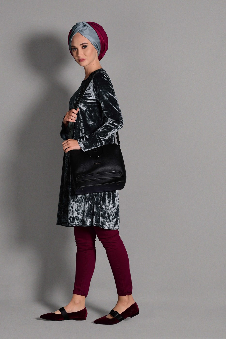 Tesettür giyim GRİ KOLLARI VOLANLI KADİFE TUNİK 4825 