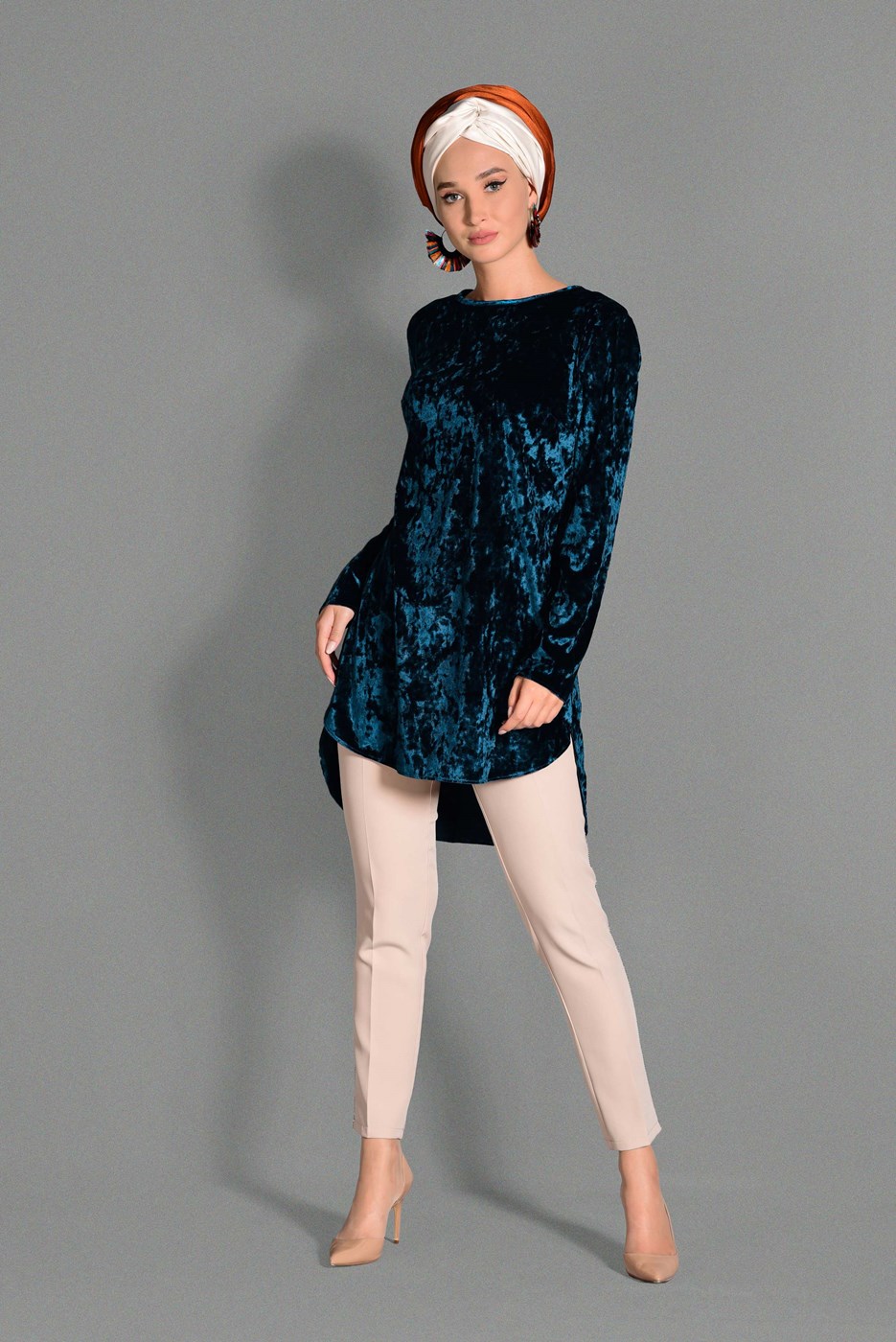 Tesettür giyim MAVİ BİSİKLET YAKA KADİFE TUNİK 4842 