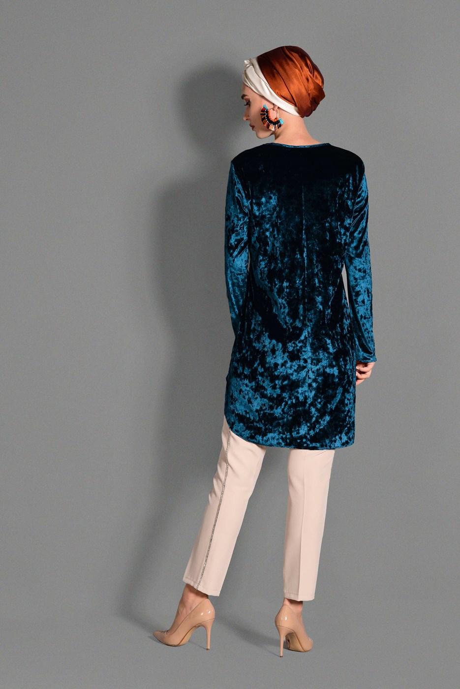 Tesettür giyim MAVİ BİSİKLET YAKA KADİFE TUNİK 4842 