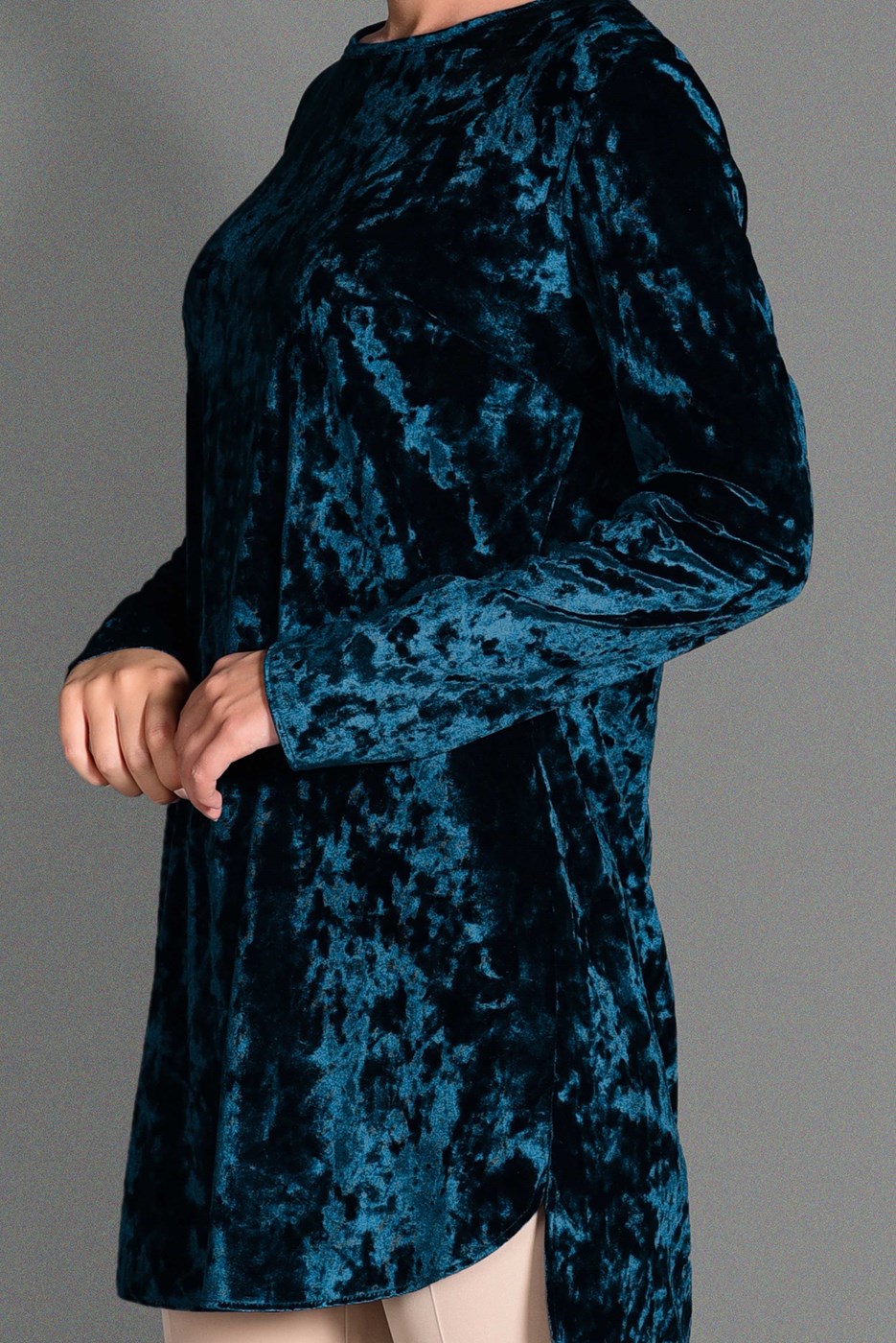 Tesettür giyim MAVİ BİSİKLET YAKA KADİFE TUNİK 4842 