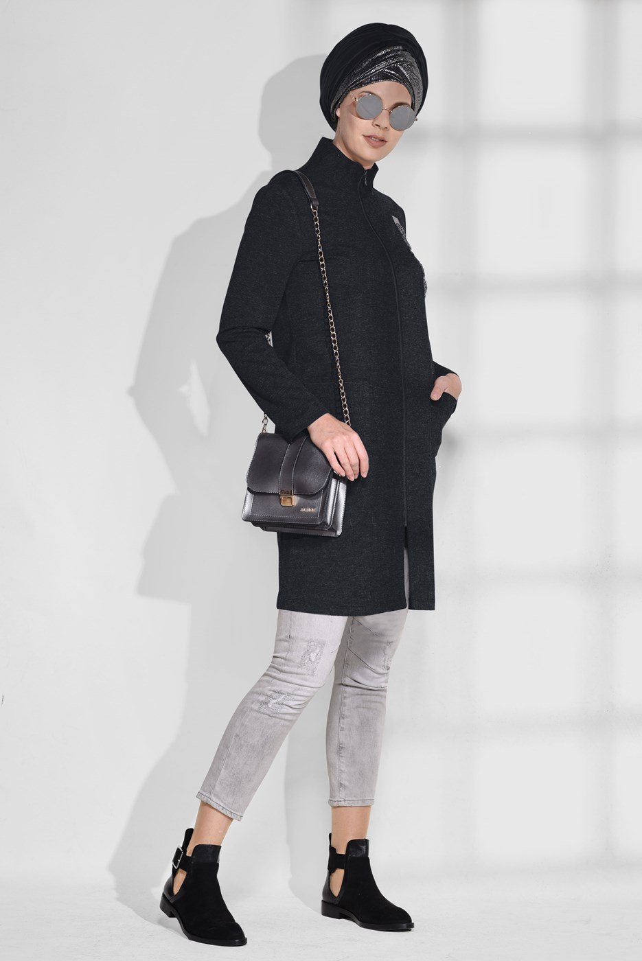 Tesettür giyim SİYAH PAYET İŞLEMELİ CEPLİ TUNİK  4865 