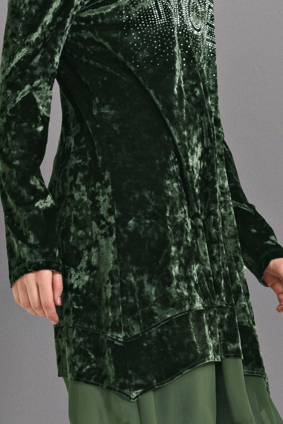 Tesettür giyim HAKİ TAŞ BASKILI KADİFE TUNİK 4868 