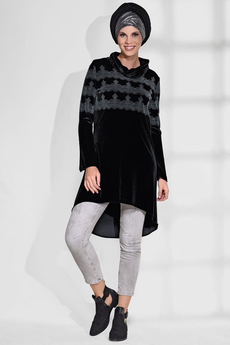 Tesettür giyim SİYAH ŞAL YAKA DANTEL DETAYLI TUNİK 4870