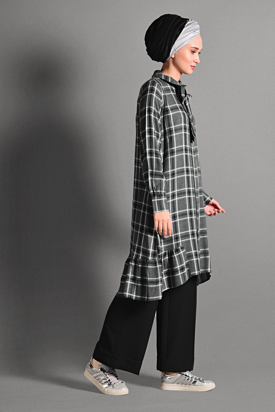 Tesettür giyim GRİ EKOSE DESENLİ TUNİK 7406 