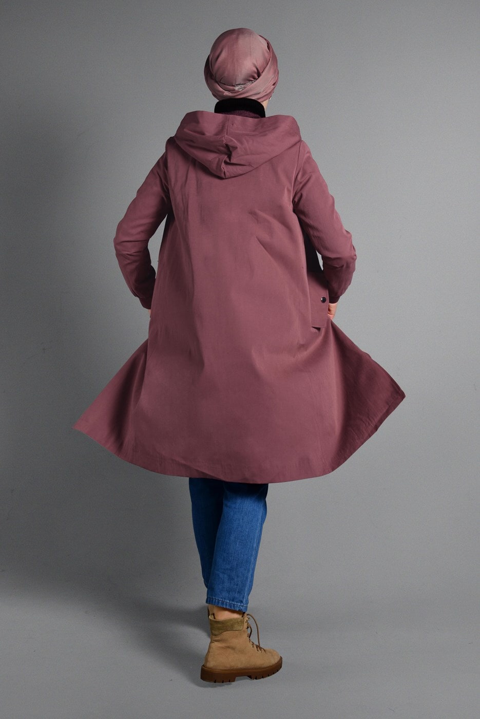 Tesettür giyim PEMBE KAPÜŞONLU PELUŞ ASTARLI TRENÇKOT  41471