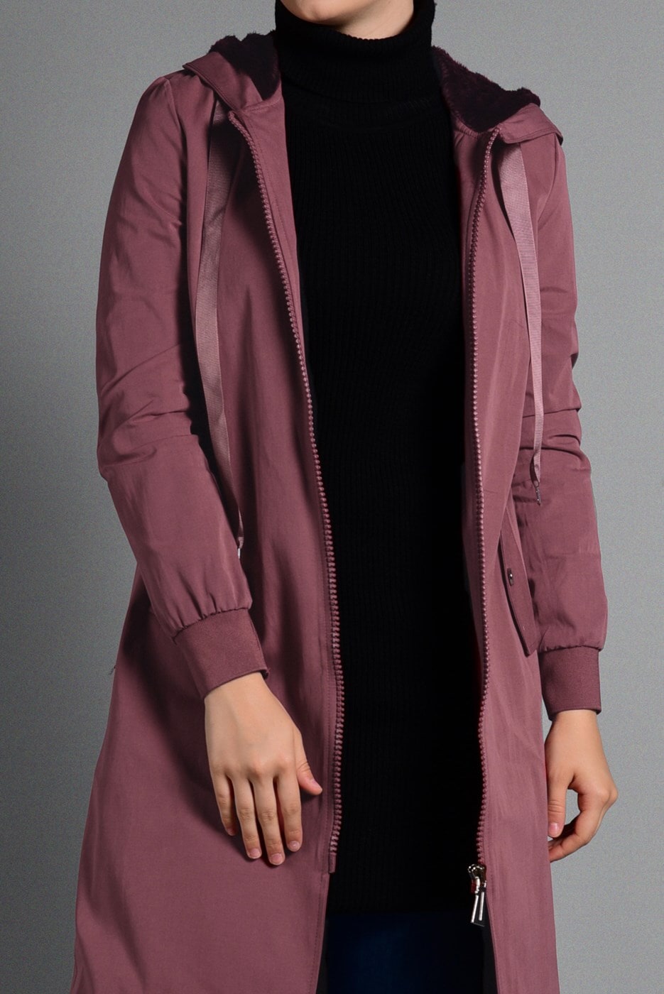 Tesettür giyim PEMBE KAPÜŞONLU PELUŞ ASTARLI TRENÇKOT  41471