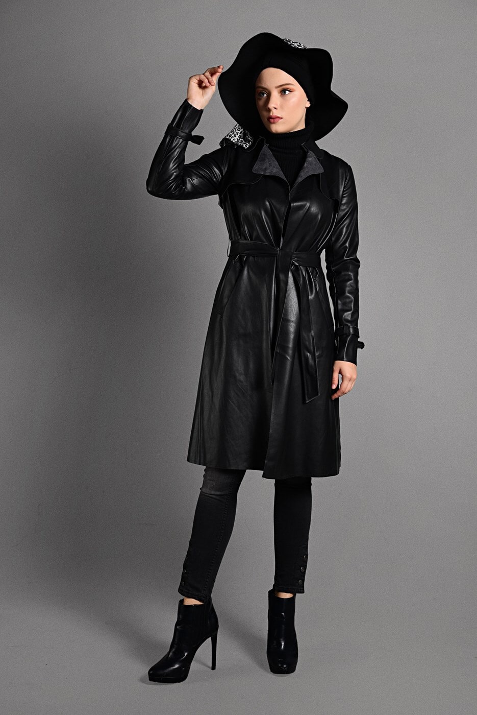 Vêtements hijab NOIR IMPERMÉABLE EN DAIM À CLASSIQUE 0446