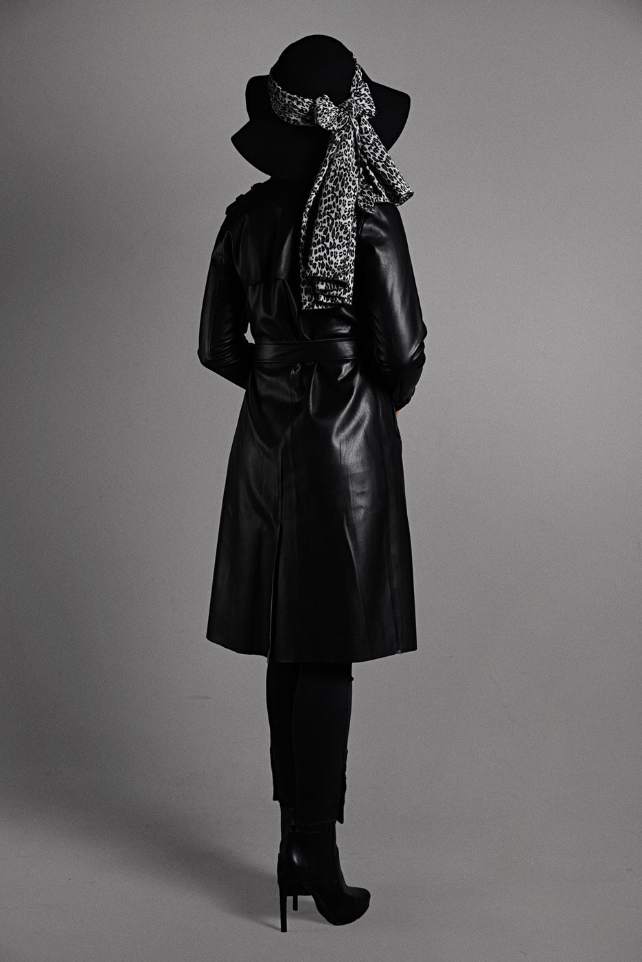 Tesettür giyim SİYAH DERİ KLASİK KESİM TRENÇKOT 0446 