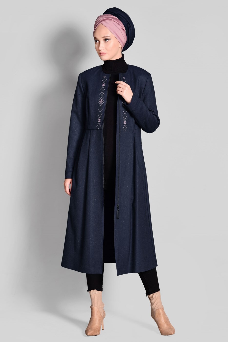 Tesettür giyim LACİVERT NAKIŞ DETAYLI FERMUARLI TRENÇKOT 1145