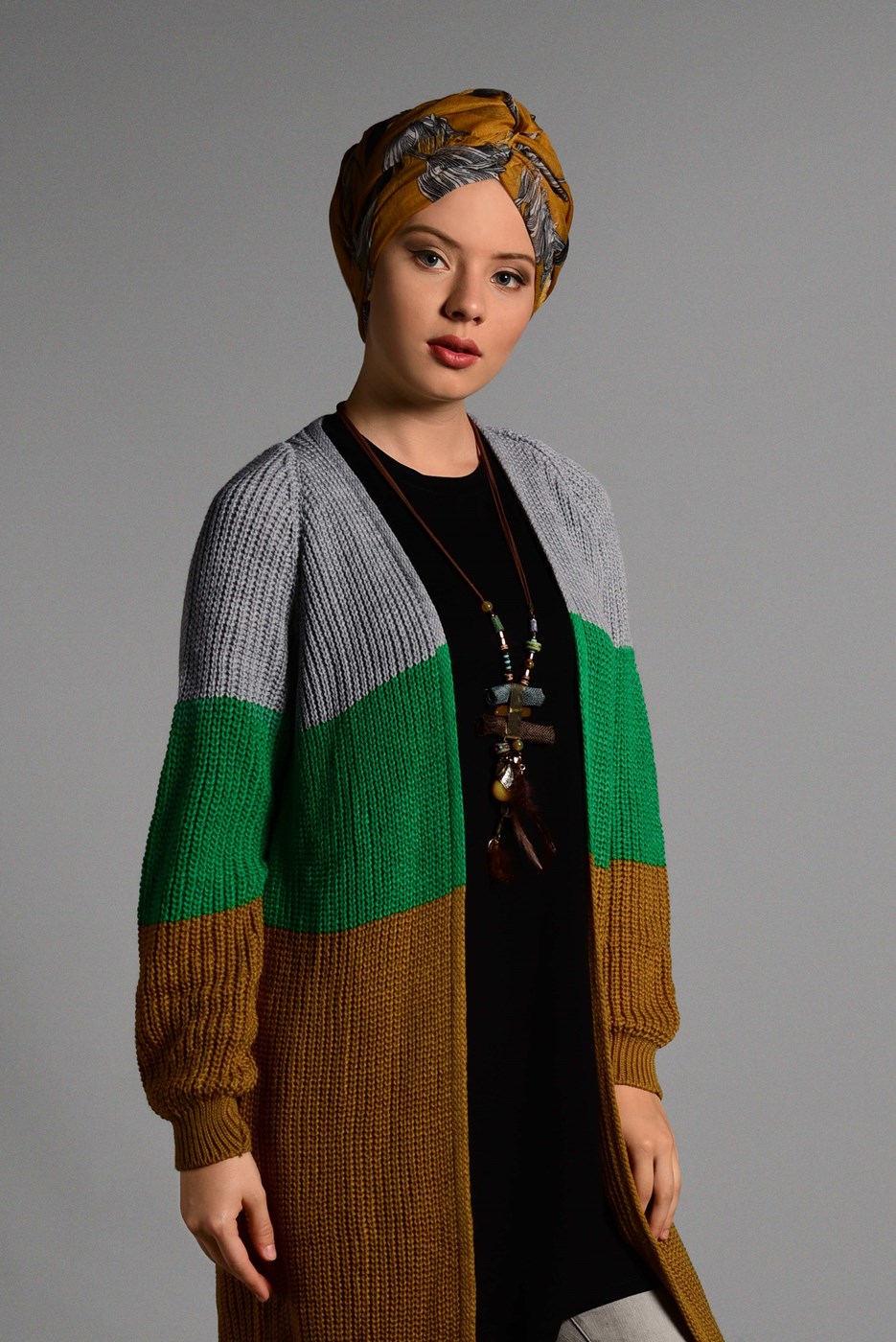 Tesettür giyim YEŞİL RENKLİ TRİKO HIRKA 1919 