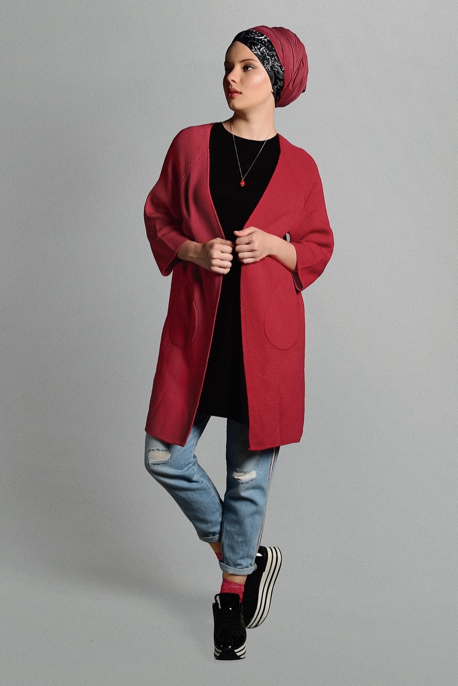Tesettür giyim KIRMIZI CEPLİ TRİKO HIRKA 2719 