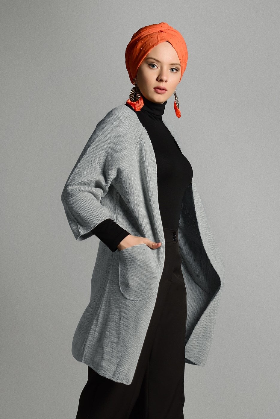 Tesettür giyim GRİ CEPLİ TRİKO HIRKA 2719 