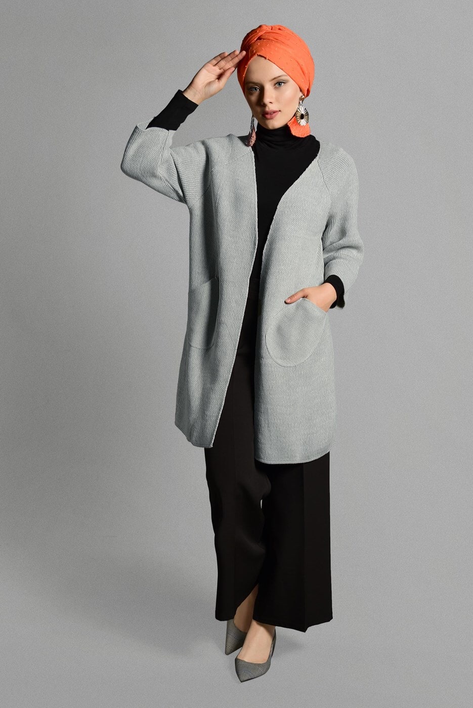 Tesettür giyim GRİ CEPLİ TRİKO HIRKA 2719 