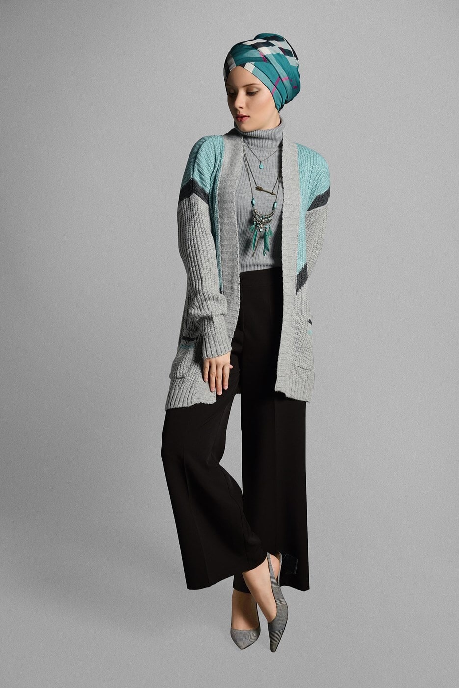 Tesettür giyim YEŞİL CEPLİ TRİKO HIRKA 4719 