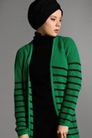 Tesettür giyim YEŞİL ÇİZGİLİ TRİKO HIRKA 5819 