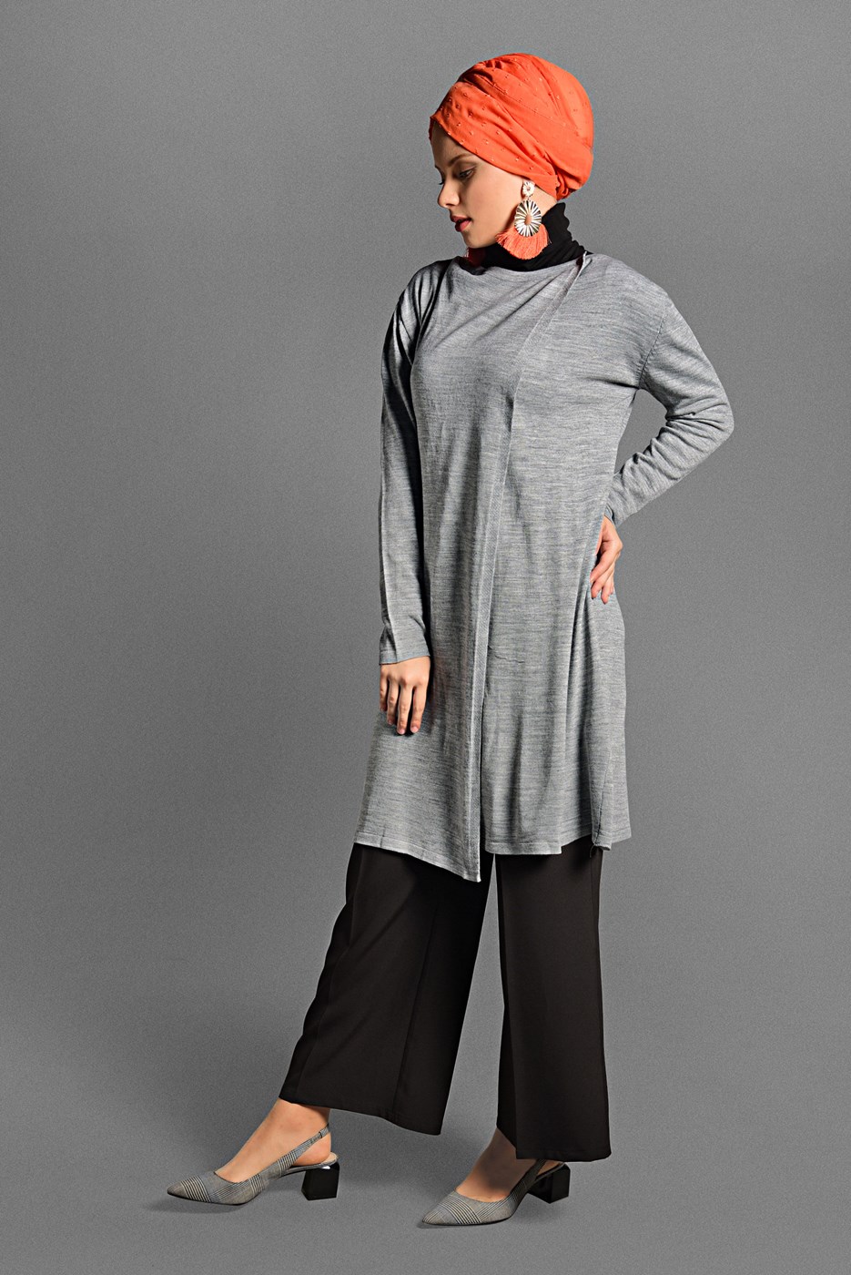 Tesettür giyim GRİ ÇITÇIT DETAYLI TRİKO HIRKA 6519 