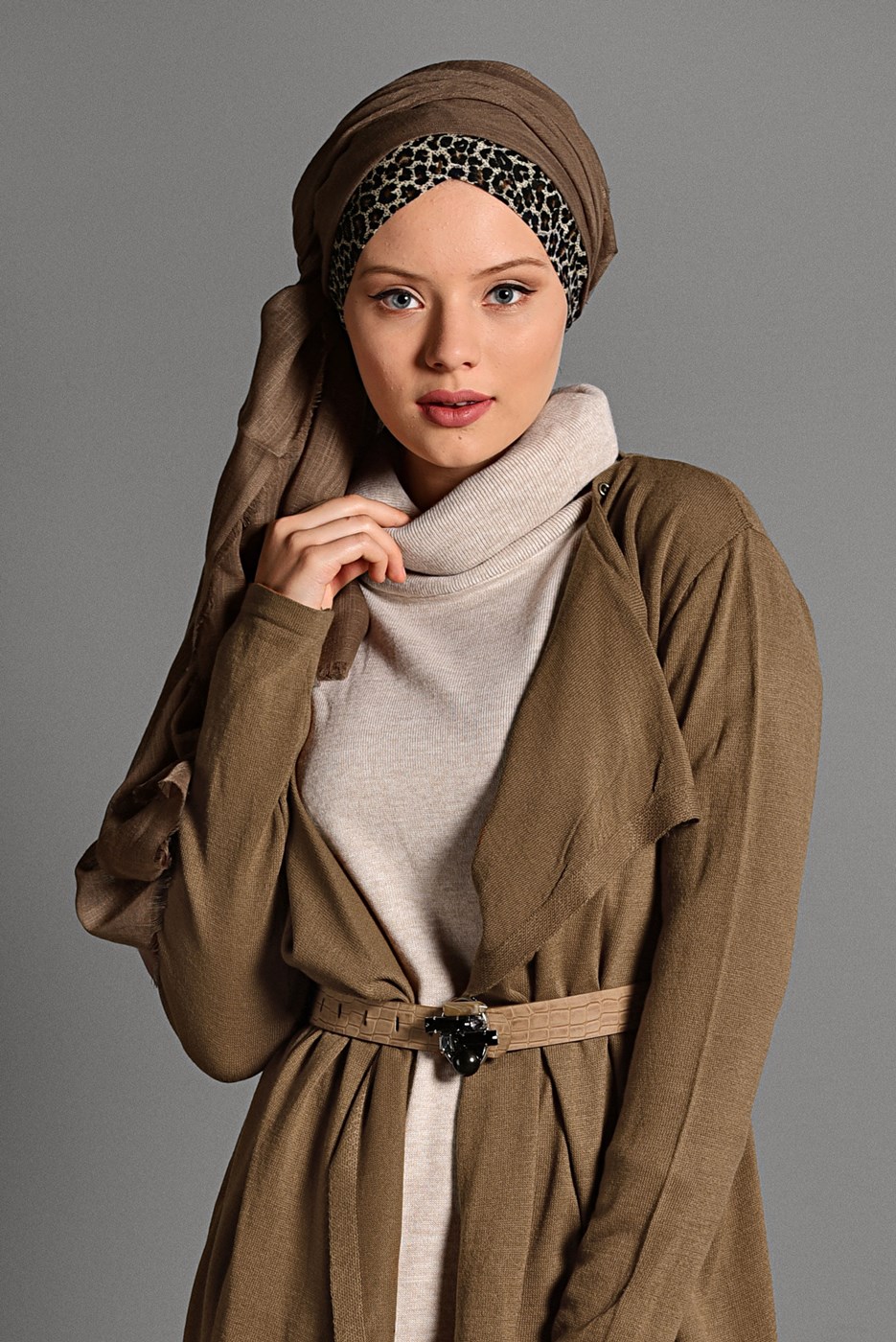 Tesettür giyim TABA ÇITÇIT DETAYLI TRİKO HIRKA 6519 