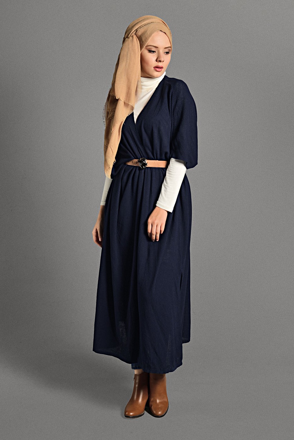 Vêtements hijab BLEU MARINE GILET EN MAILLE À FLUIDE 9130