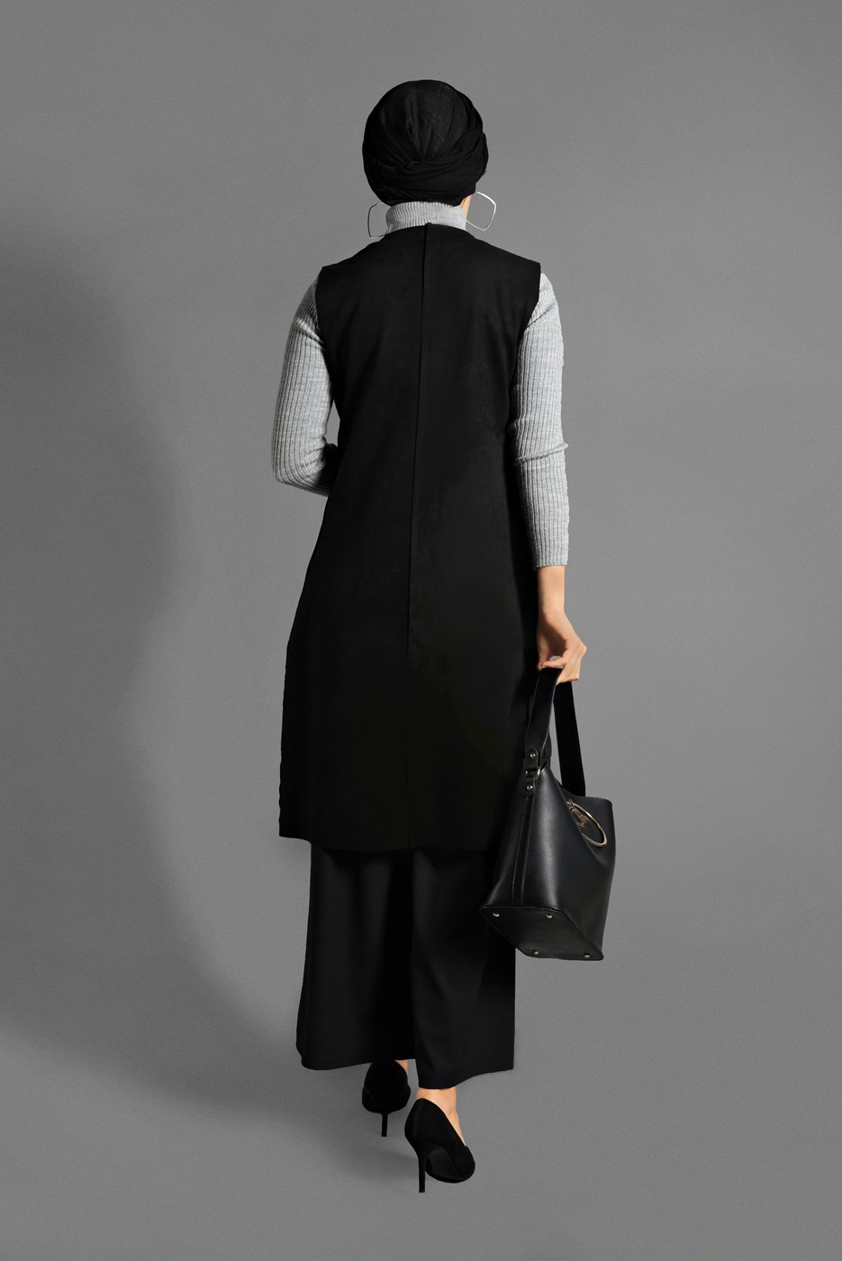 Vêtements hijab NOIR GILET EN DAIM À ŒILLETS 2418 
