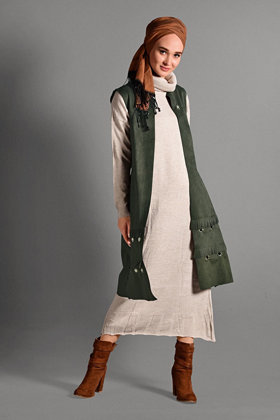 Vêtements hijab KAKI GILET EN DAIM À ŒILLETS 2418 