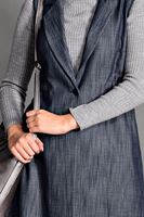 Tesettür giyim LACİVERT SIRTI NAKIŞ DETAYLI YELEK 4749 