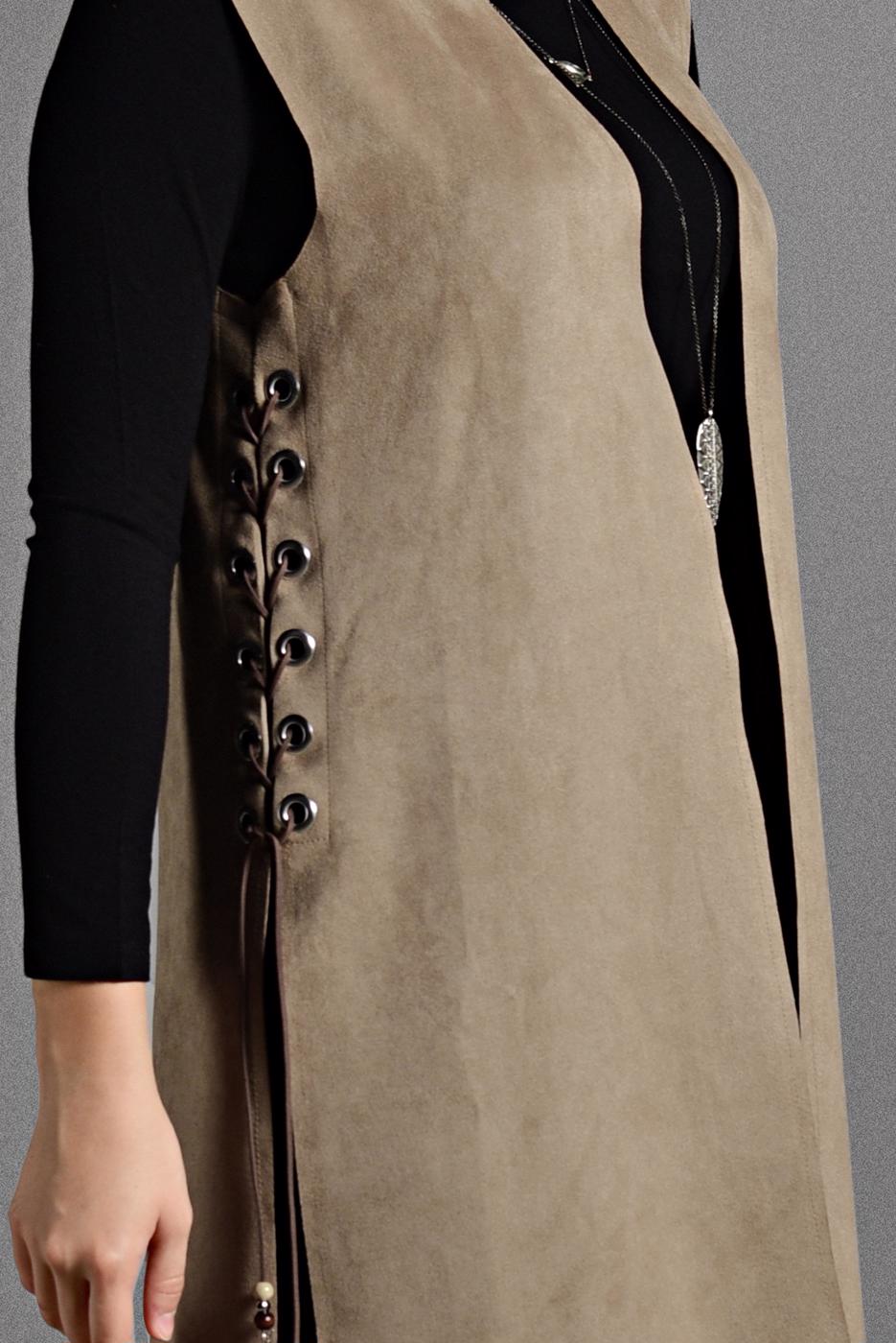 Tesettür giyim BEJ KUŞGÖZÜ DETAYLI SÜET YELEK 5458 