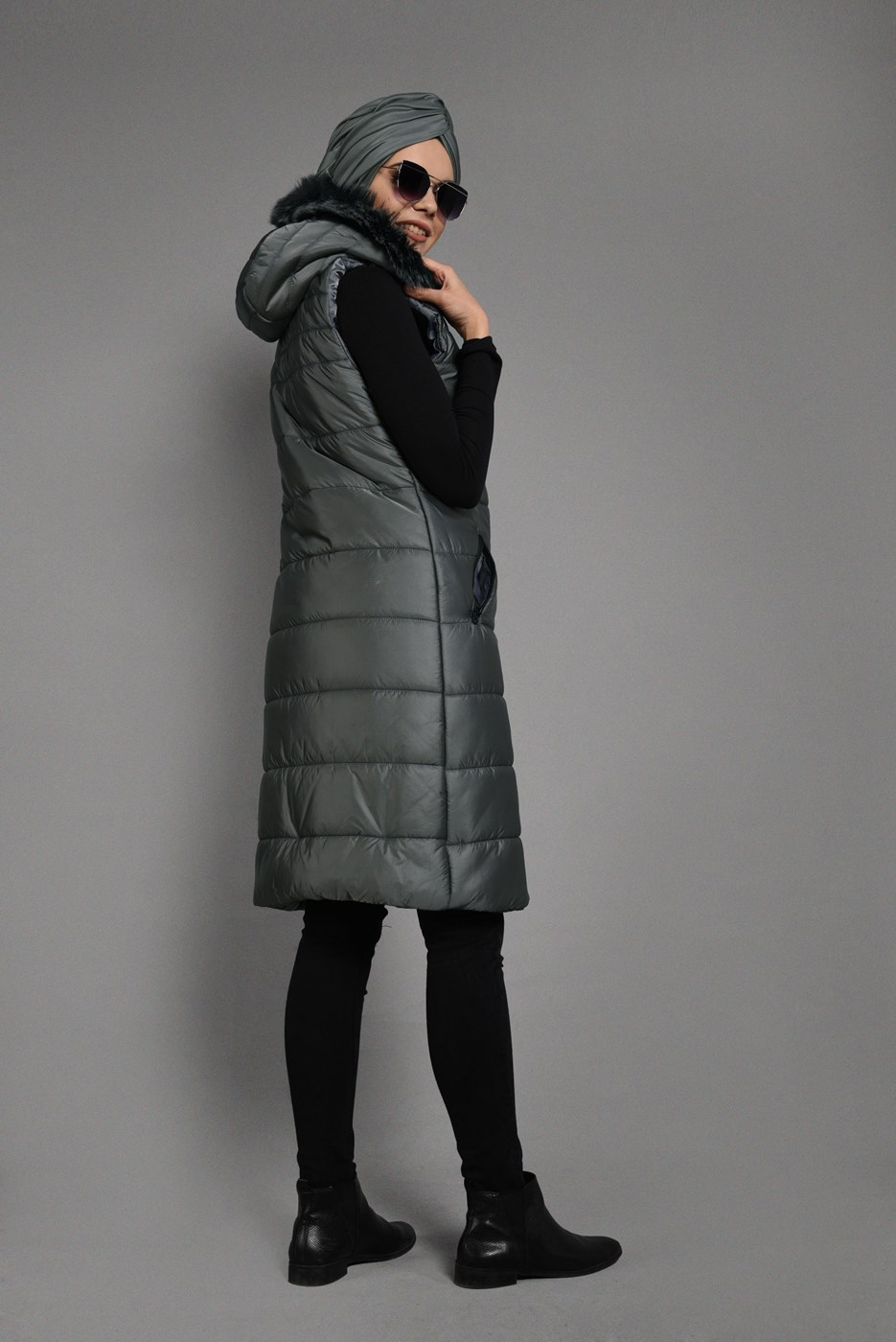 Hijab clothing GREY HOODED ZIPPED GILET 6053 