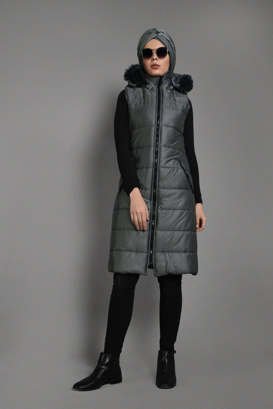 Hijab clothing GREY HOODED ZIPPED GILET 6053 