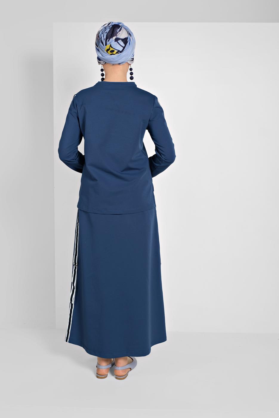 Tesettür giyim MAVİ ŞERİT DETAYLI ETEKLİ TAKIM T 94108