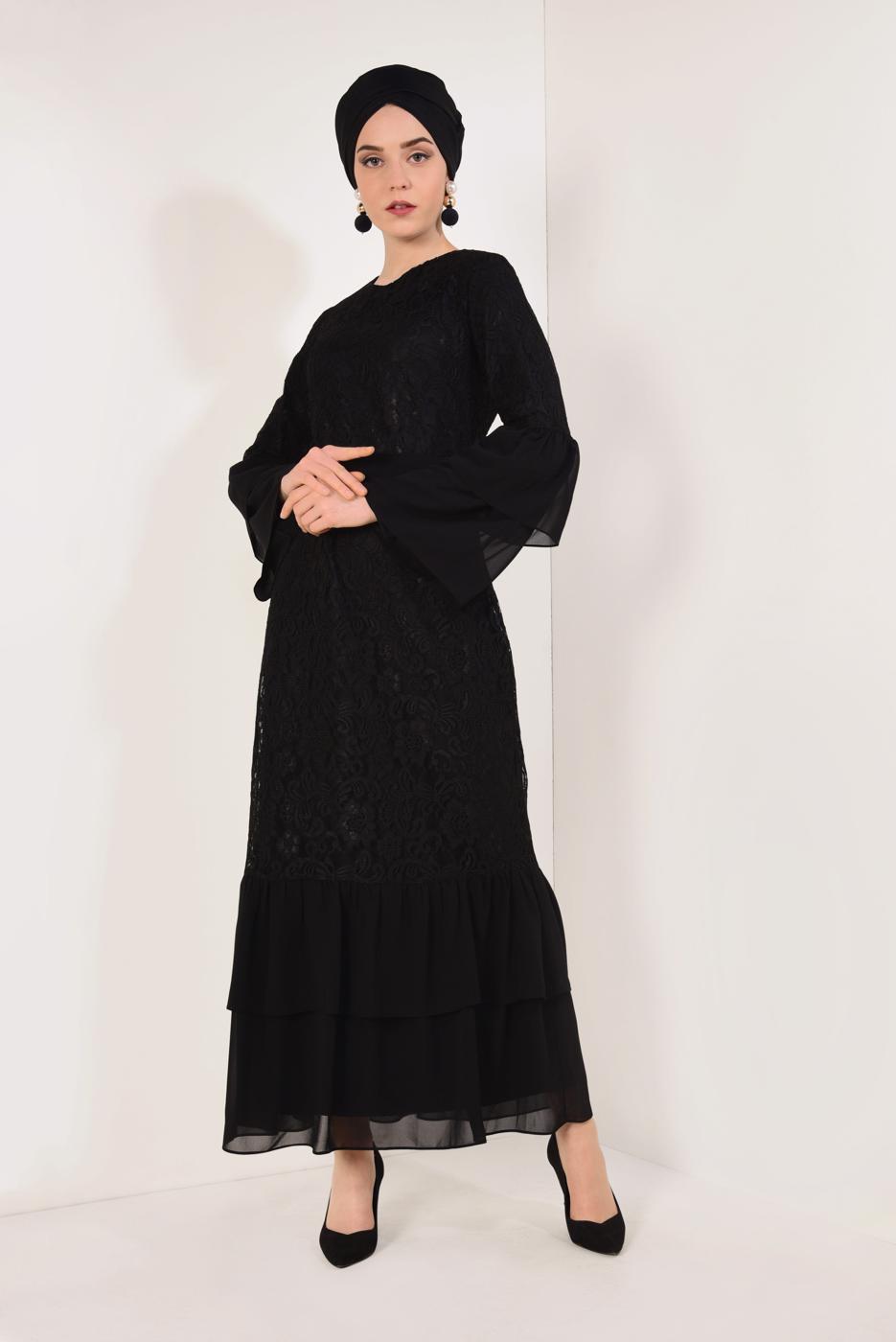 Tesettür giyim SİYAH KOLLARI VOLANLI DANTEL DETAYLI ABİYE ELBİSE T 73706