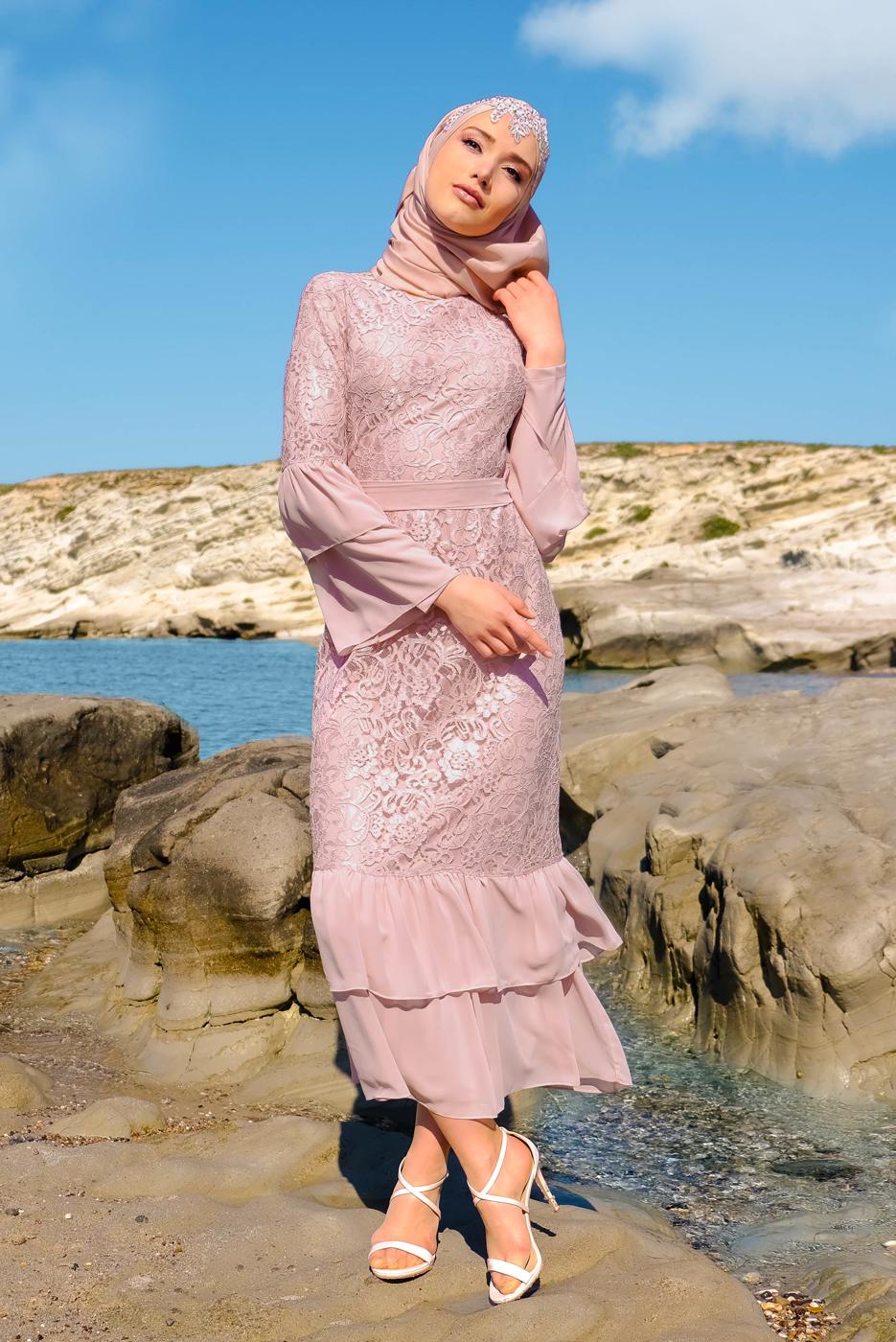 Tesettür giyim PUDRA KOLLARI VOLANLI DANTEL DETAYLI ABİYE ELBİSE T 73706