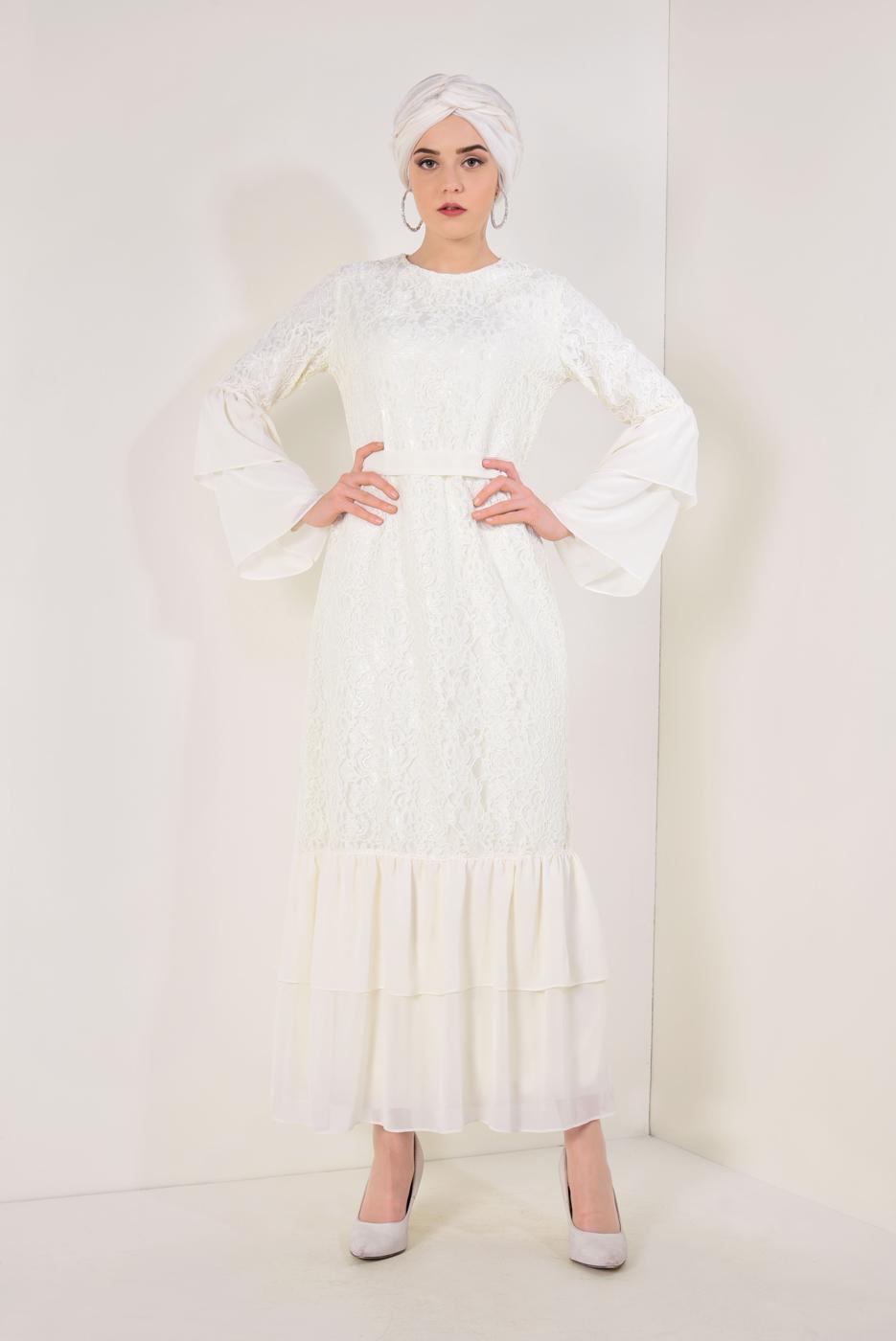 Tesettür giyim BEYAZ KOLLARI VOLANLI DANTEL DETAYLI ABİYE ELBİSE T 73706