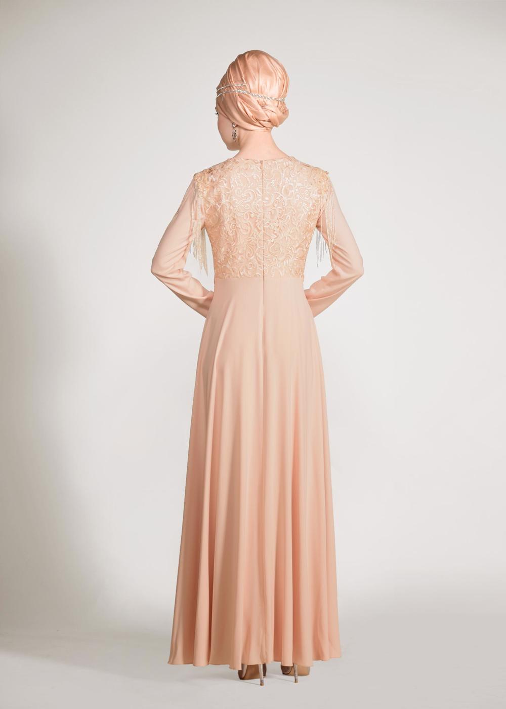 Tesettür giyim PUDRA GÜPÜRLÜ OMUZLARI SAÇAKLI ABİYE ELBİSE 5500