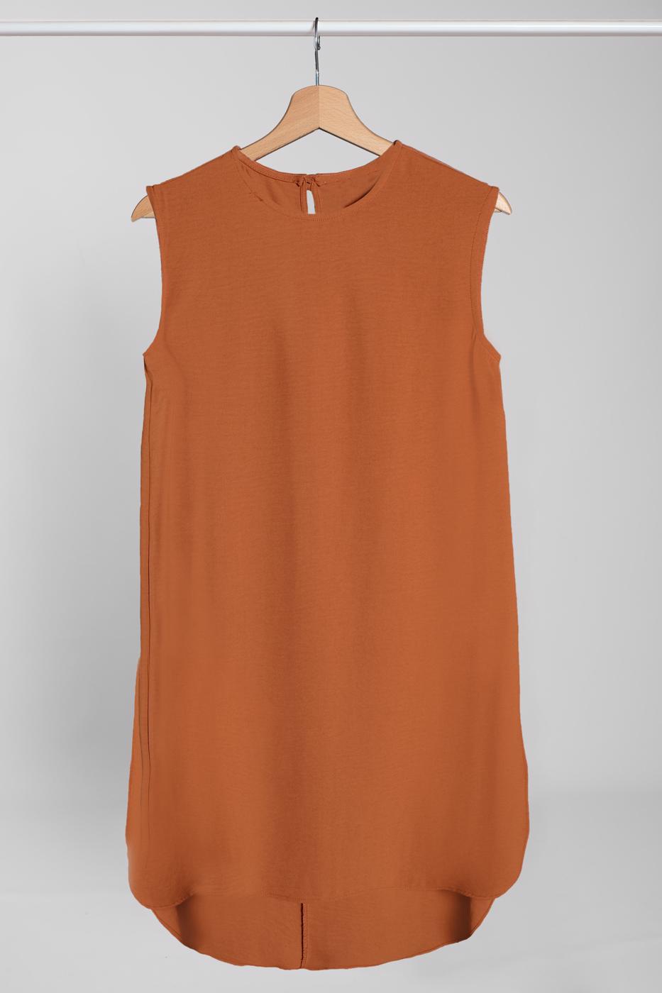 Tesettür giyim TABA SIFIR KOL DÖKÜMLÜ BLUZ 17391