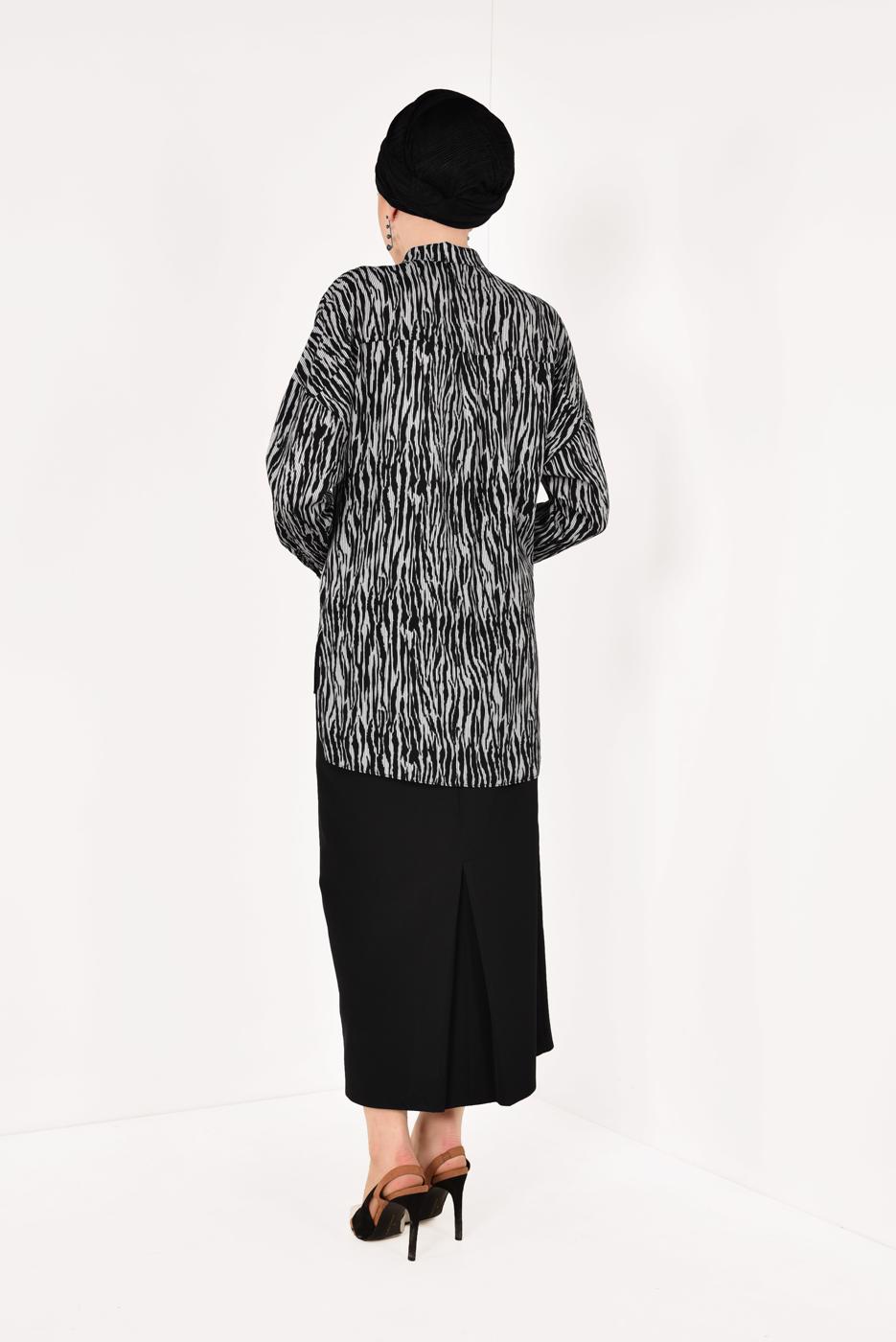 Tesettür giyim SİYAH ZEBRA DESENLİ YARASA KOL BLUZ 0202