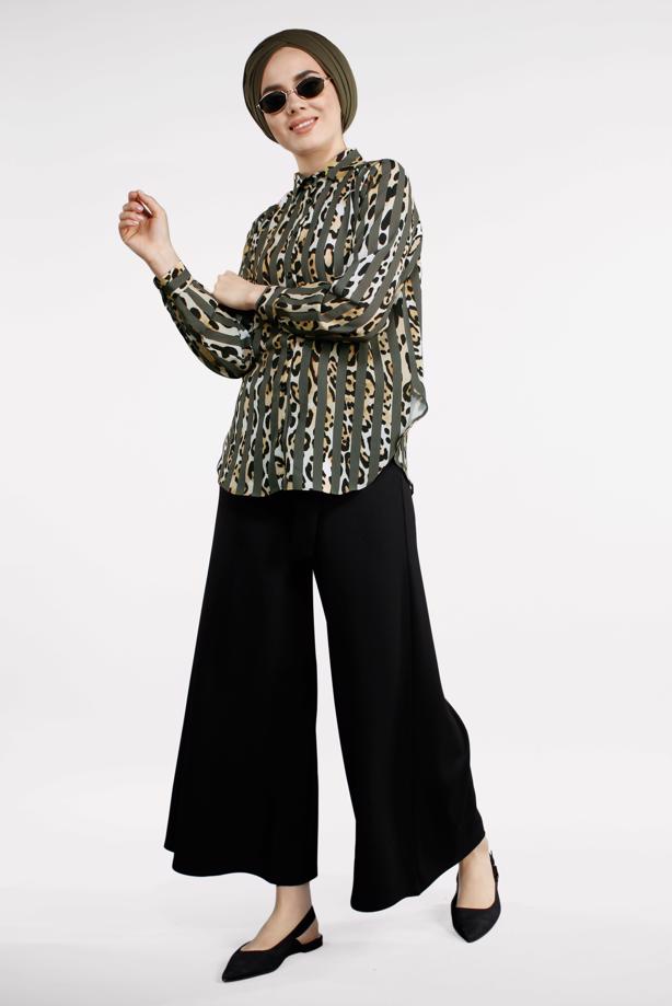 Tesettür giyim HAKİ ÇİZGİ VE LEOPAR DESENLİ BLUZ 8133 - TRENDTESETTÜR
